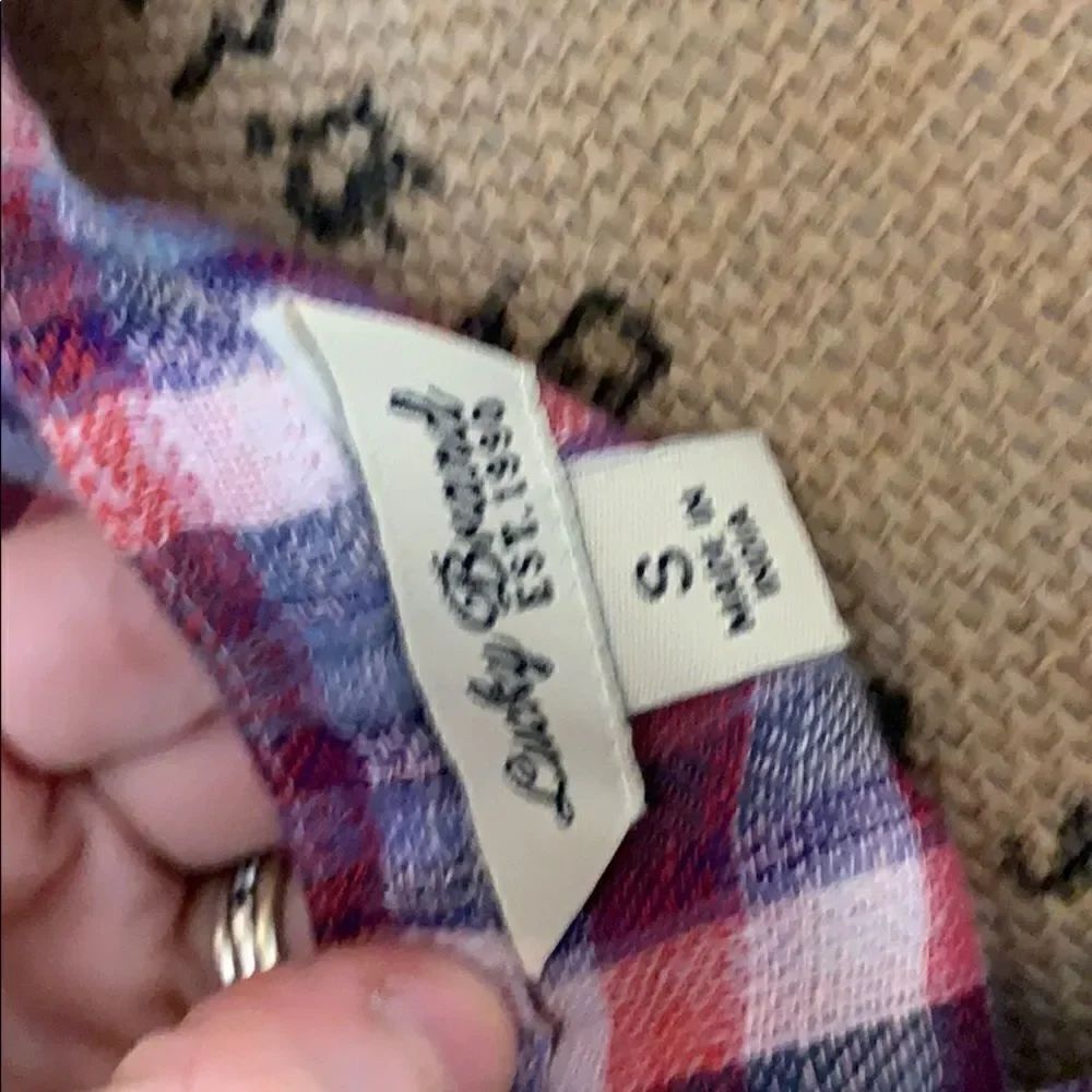 Lucky brand top. - Picture 7 of 8